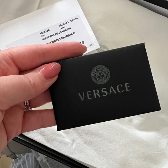 VERSACE SNEAKERS | authentic | NEW - Picture 8 of 9